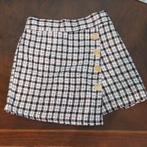 Plaid Skort -  Black and White Button Skort 6854